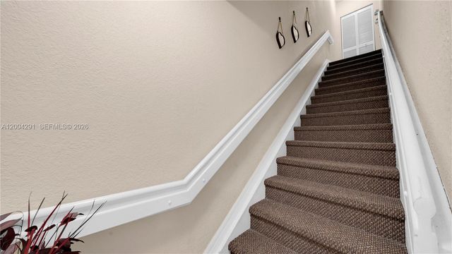 120 E 5th St 2, Hialeah, FL 33010