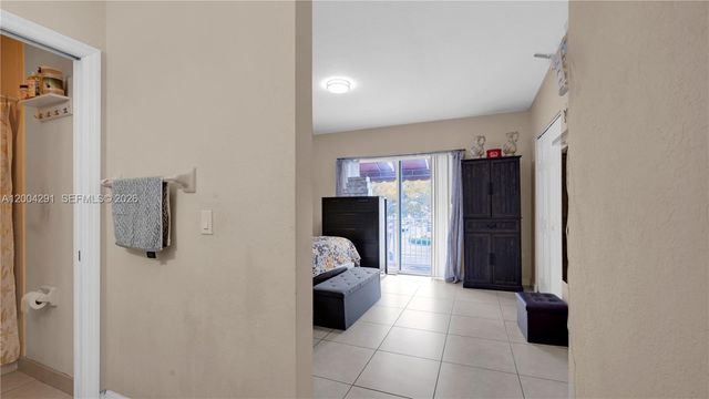 120 E 5th St 2, Hialeah, FL 33010