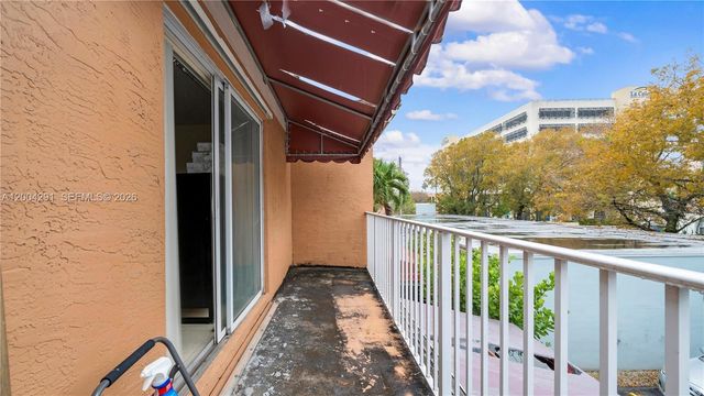 120 E 5th St 2, Hialeah, FL 33010