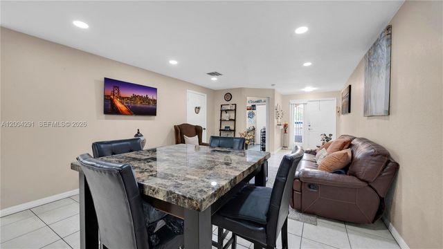 120 E 5th St 2, Hialeah, FL 33010