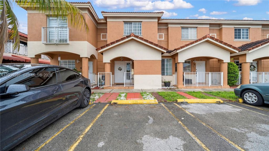 120 E 5th St 2, Hialeah, FL 33010