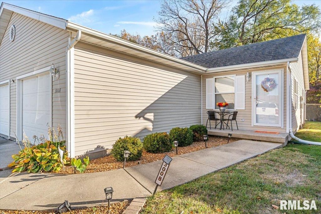 3008 Dunwich Avenue, Springfield, IL 62702