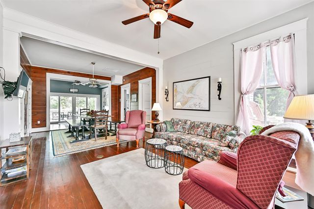 1518 21st Avenue, Galveston, TX 77550