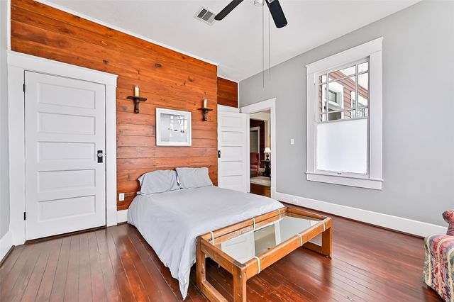 1518 21st Avenue, Galveston, TX 77550