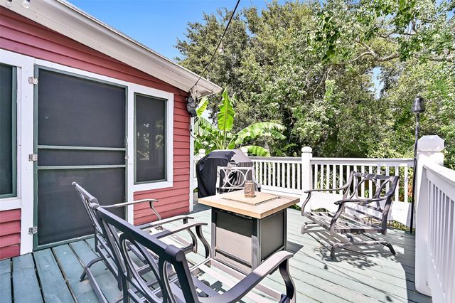 1518 21st Avenue, Galveston, TX 77550