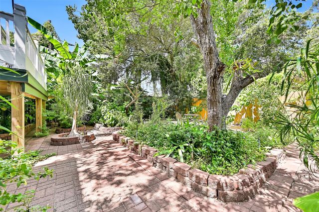 1518 21st Avenue, Galveston, TX 77550