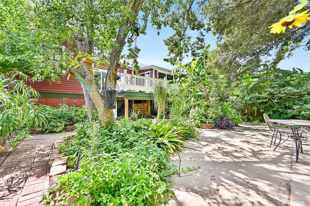 1518 21st Avenue, Galveston, TX 77550