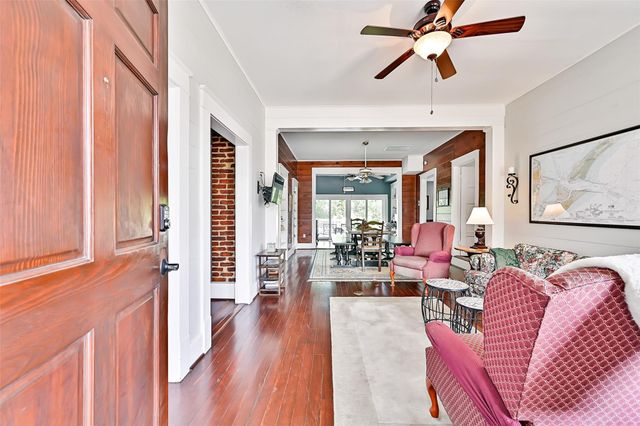 1518 21st Avenue, Galveston, TX 77550