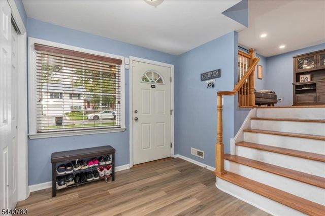 2104 Shady Ln, Scotch Plains Twp., NJ 07076