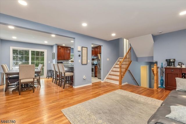 2104 Shady Ln, Scotch Plains Twp., NJ 07076