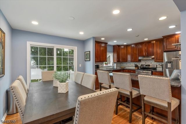 2104 Shady Ln, Scotch Plains Twp., NJ 07076