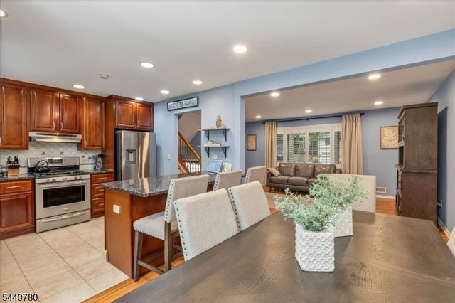 2104 Shady Ln, Scotch Plains Twp., NJ 07076