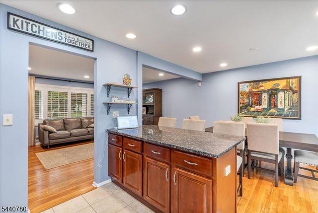 2104 Shady Ln, Scotch Plains Twp., NJ 07076