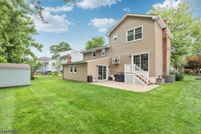 2104 Shady Ln, Scotch Plains Twp., NJ 07076
