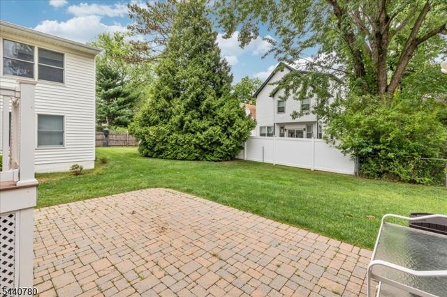 2104 Shady Ln, Scotch Plains Twp., NJ 07076