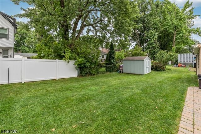 2104 Shady Ln, Scotch Plains Twp., NJ 07076
