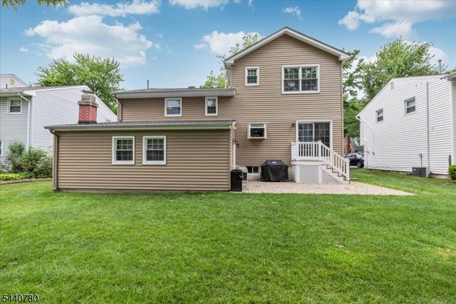 2104 Shady Ln, Scotch Plains Twp., NJ 07076