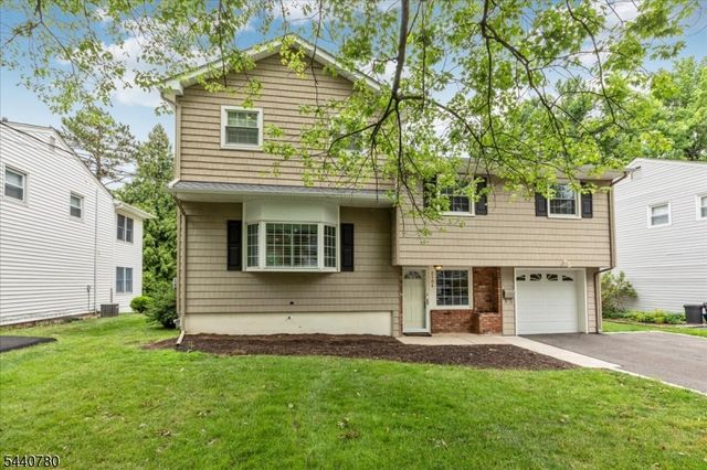 2104 Shady Ln, Scotch Plains Twp., NJ 07076