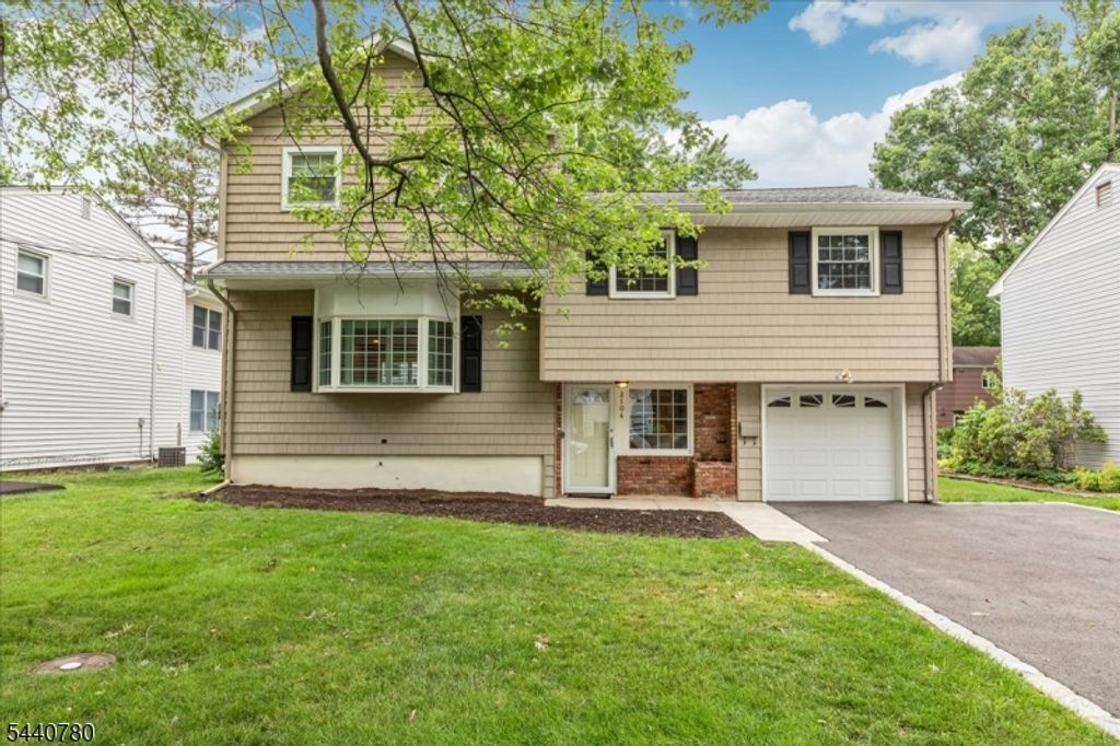 2104 Shady Ln, Scotch Plains Twp., NJ 07076