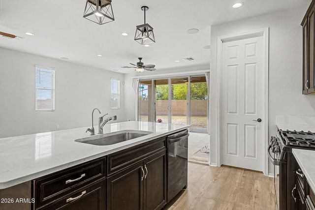 1687 E PAUL Drive, Casa Grande, AZ 85122