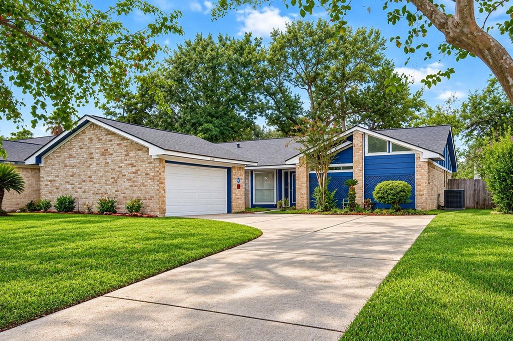 25815 Pepper Ridge Lane, Spring, TX 77373