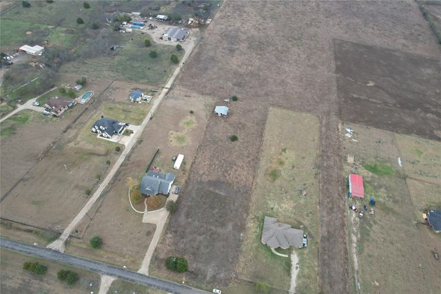 1428 County Road 4106, Kaufman, TX 75142