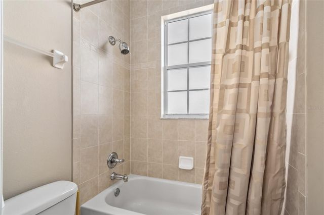 12610 NW GAINESVILLE ROAD, Reddick, FL 32686