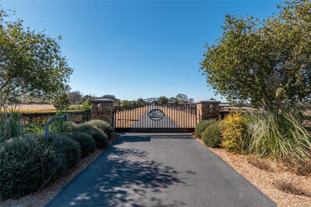 12610 NW GAINESVILLE ROAD, Reddick, FL 32686