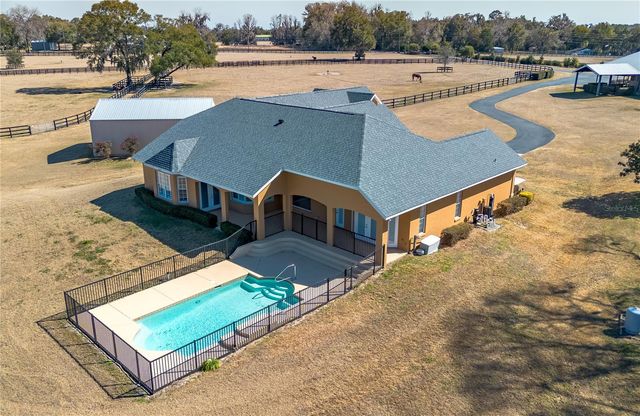 12610 NW GAINESVILLE ROAD, Reddick, FL 32686