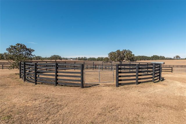 12610 NW GAINESVILLE ROAD, Reddick, FL 32686