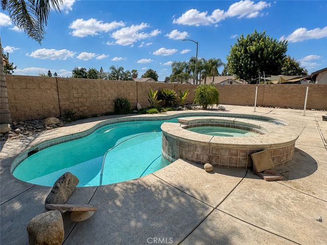 7212 Akers Road, Bakersfield, CA 93313
