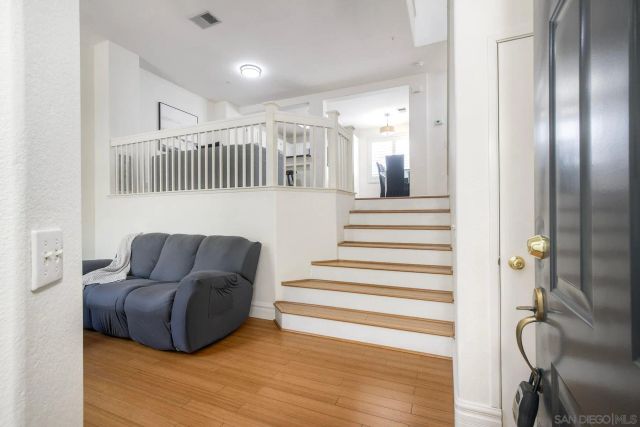 10242 Wateridge Cir 197, San Diego, CA 92121