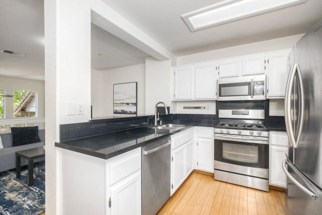 10242 Wateridge Cir 197, San Diego, CA 92121