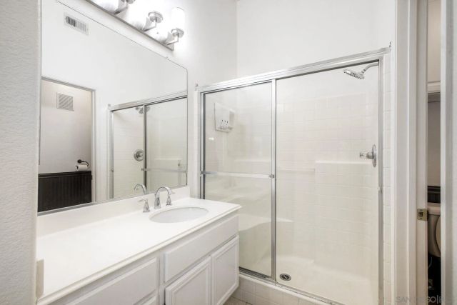 10242 Wateridge Cir 197, San Diego, CA 92121