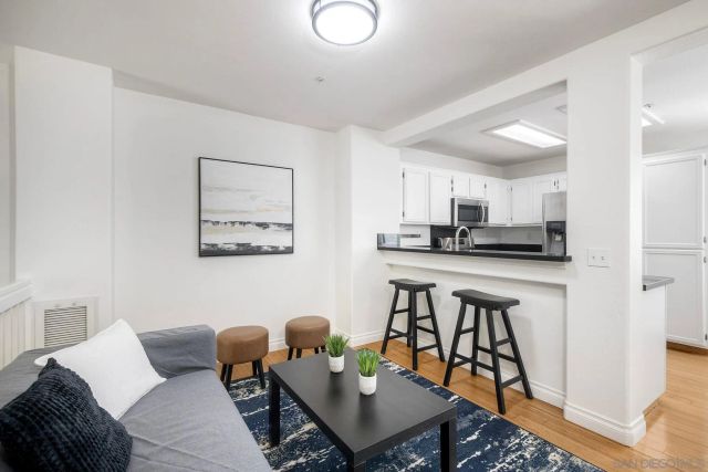 10242 Wateridge Cir 197, San Diego, CA 92121
