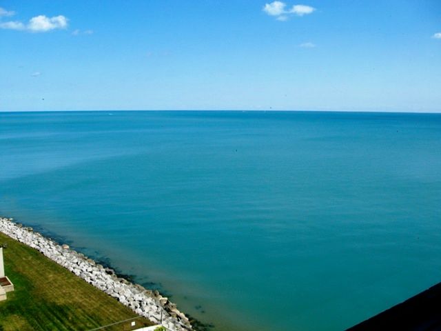 6301 N Sheridan Road 11N, Chicago, IL 60660