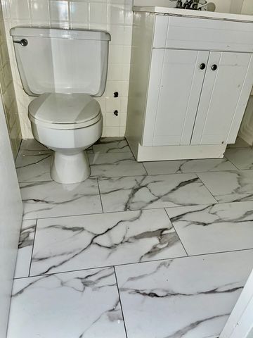 6301 N Sheridan Road 11N, Chicago, IL 60660