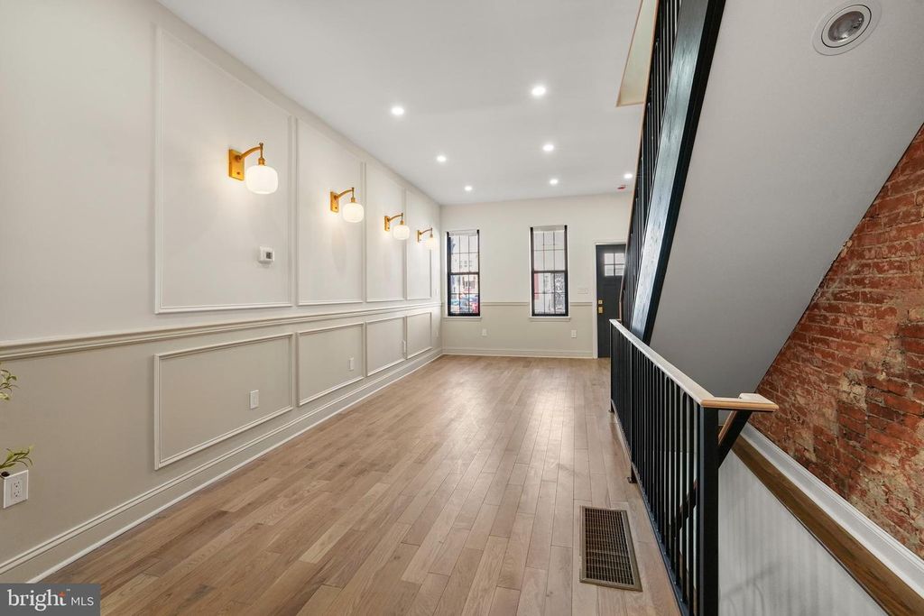 Image 15 of property listing at 2522 W THOMPSON ST, Philadelphia, PA 19121