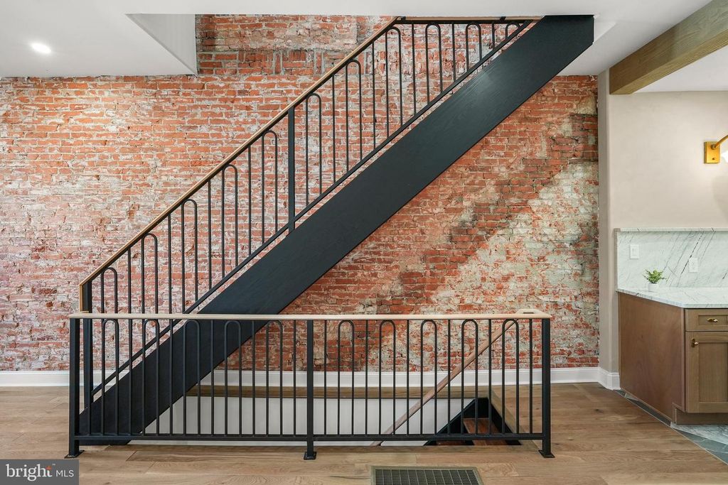 Image 17 of property listing at 2522 W THOMPSON ST, Philadelphia, PA 19121