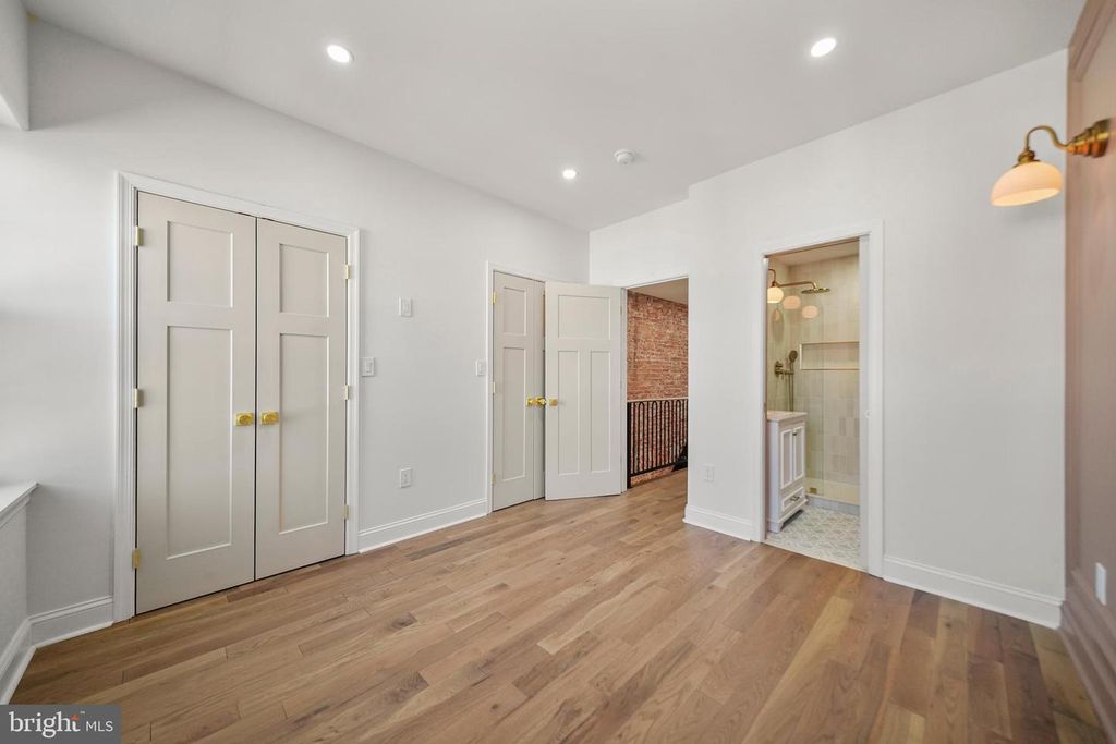Image 32 of property listing at 2522 W THOMPSON ST, Philadelphia, PA 19121