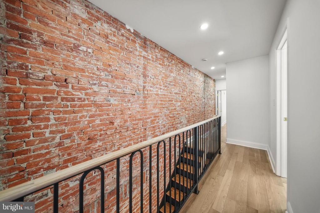 Image 38 of property listing at 2522 W THOMPSON ST, Philadelphia, PA 19121