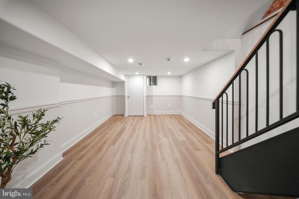 Image 43 of property listing at 2522 W THOMPSON ST, Philadelphia, PA 19121