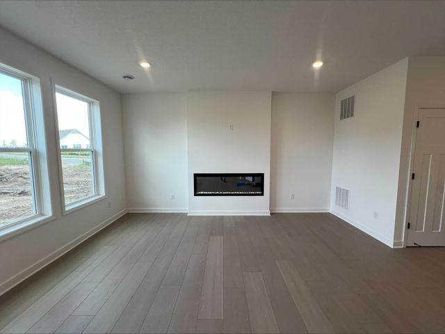 7660 Lotus Lane, Lino Lakes, MN 55014