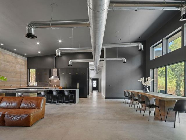 13501 N Midwest Boulevard, Jones, OK 73049
