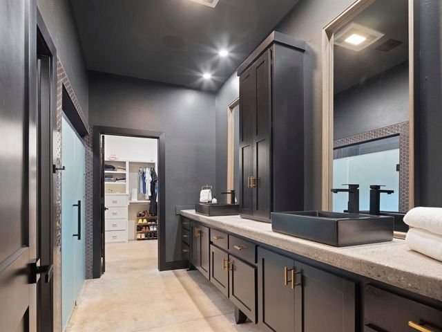 13501 N Midwest Boulevard, Jones, OK 73049