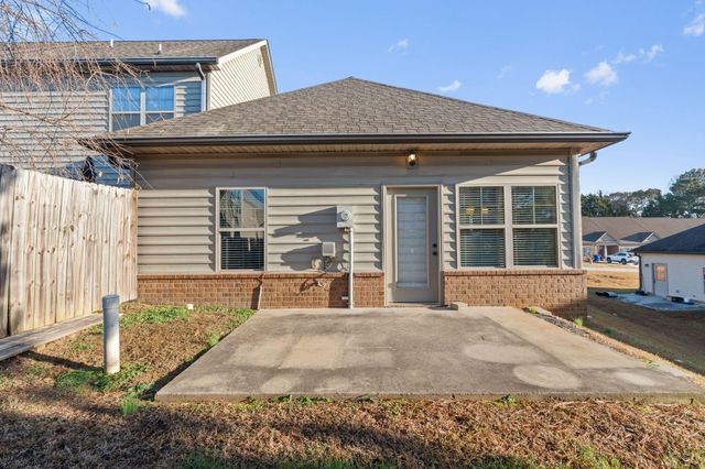 1738 Stonebriar Drive NE, Cleveland, TN 37312