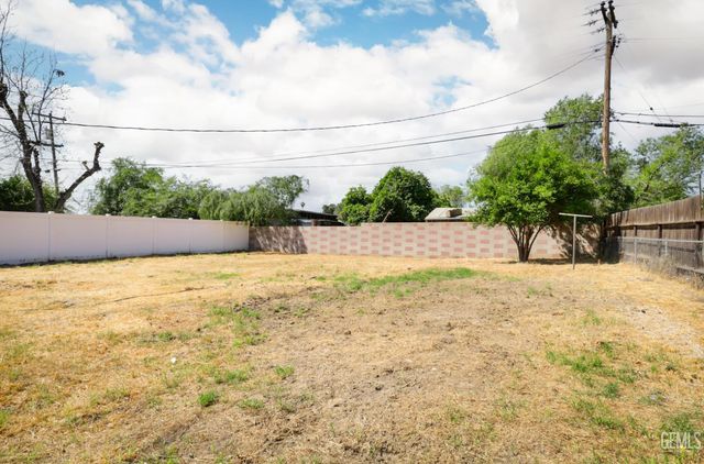 4103 Gordon Street, Bakersfield, CA 93307