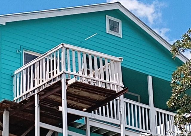 272 Plum Cove, Lakehills, TX 78063