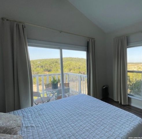 272 Plum Cove, Lakehills, TX 78063