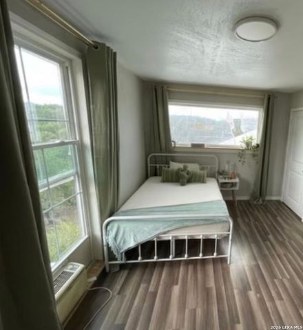 272 Plum Cove, Lakehills, TX 78063